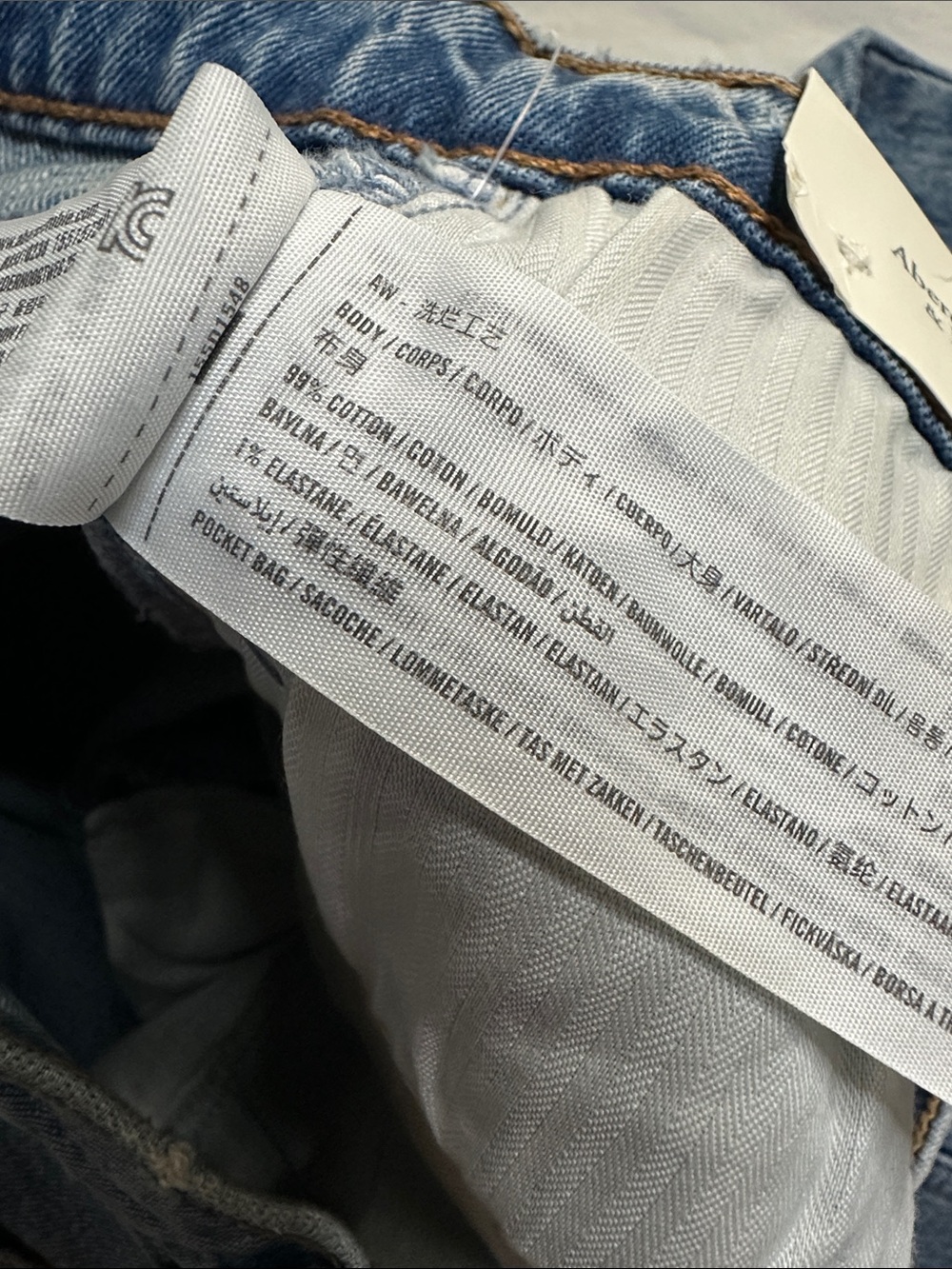 Abercrombie & Fitch The Vintage Flare High Rise Jeans Size 26 - Picture 5 of 10